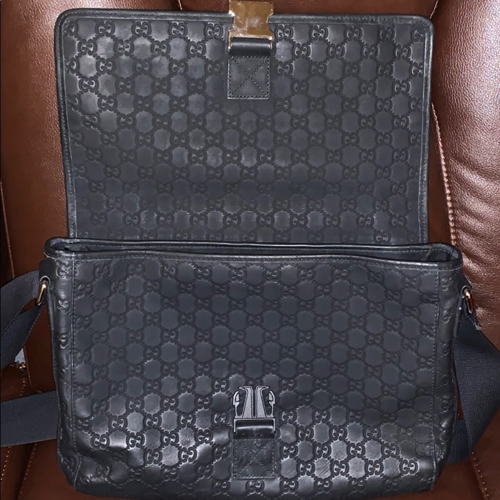 Gucci Messenger/Laptop Bag - Picture 4 of 7